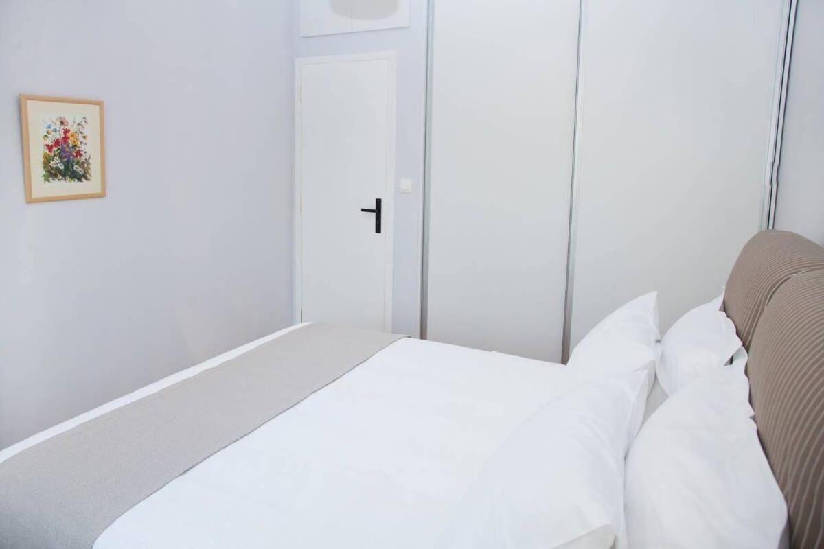 Fully Renovated, Modern Beauty In Central Athens! Exteriér fotografie