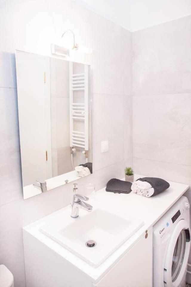 Fully Renovated, Modern Beauty In Central Athens! Exteriér fotografie